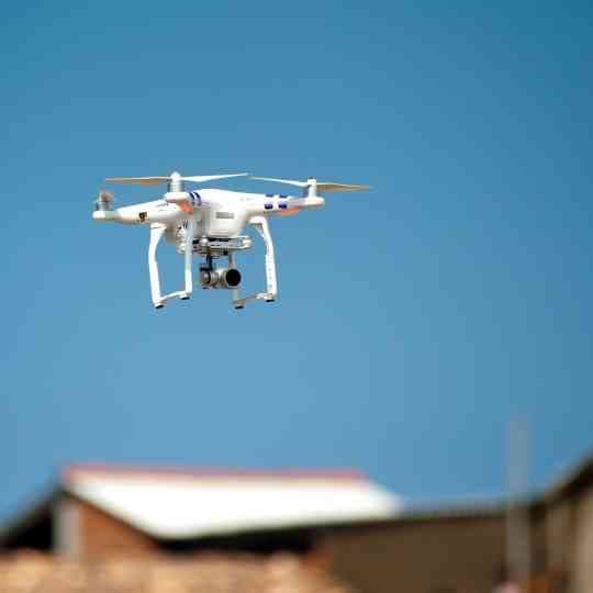 Télépilote de drone civil professionnel