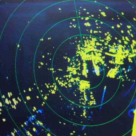 RÉCEPTEURS DE MESURES ET DE CONTRE-MESURES EN RADAR