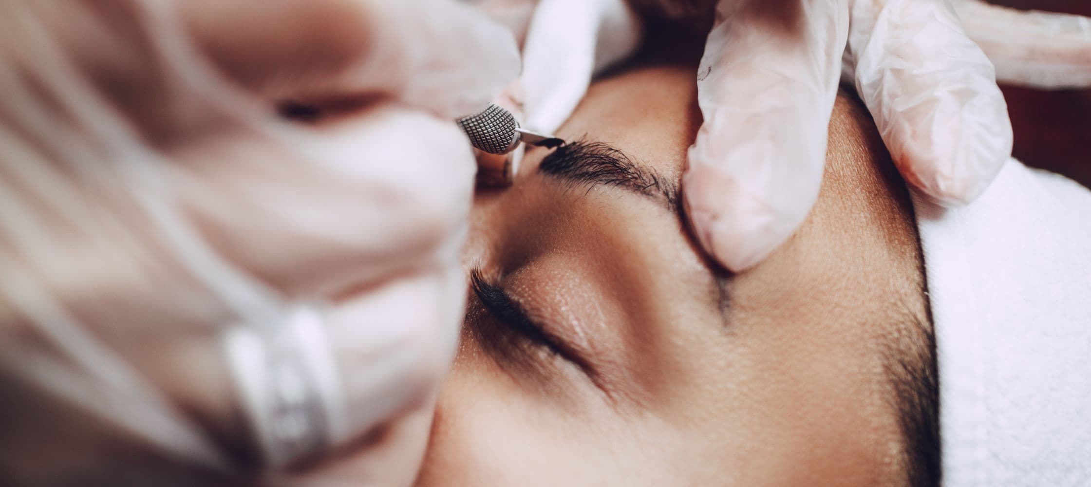 Formation Soin des cils et sourcils à Lyon