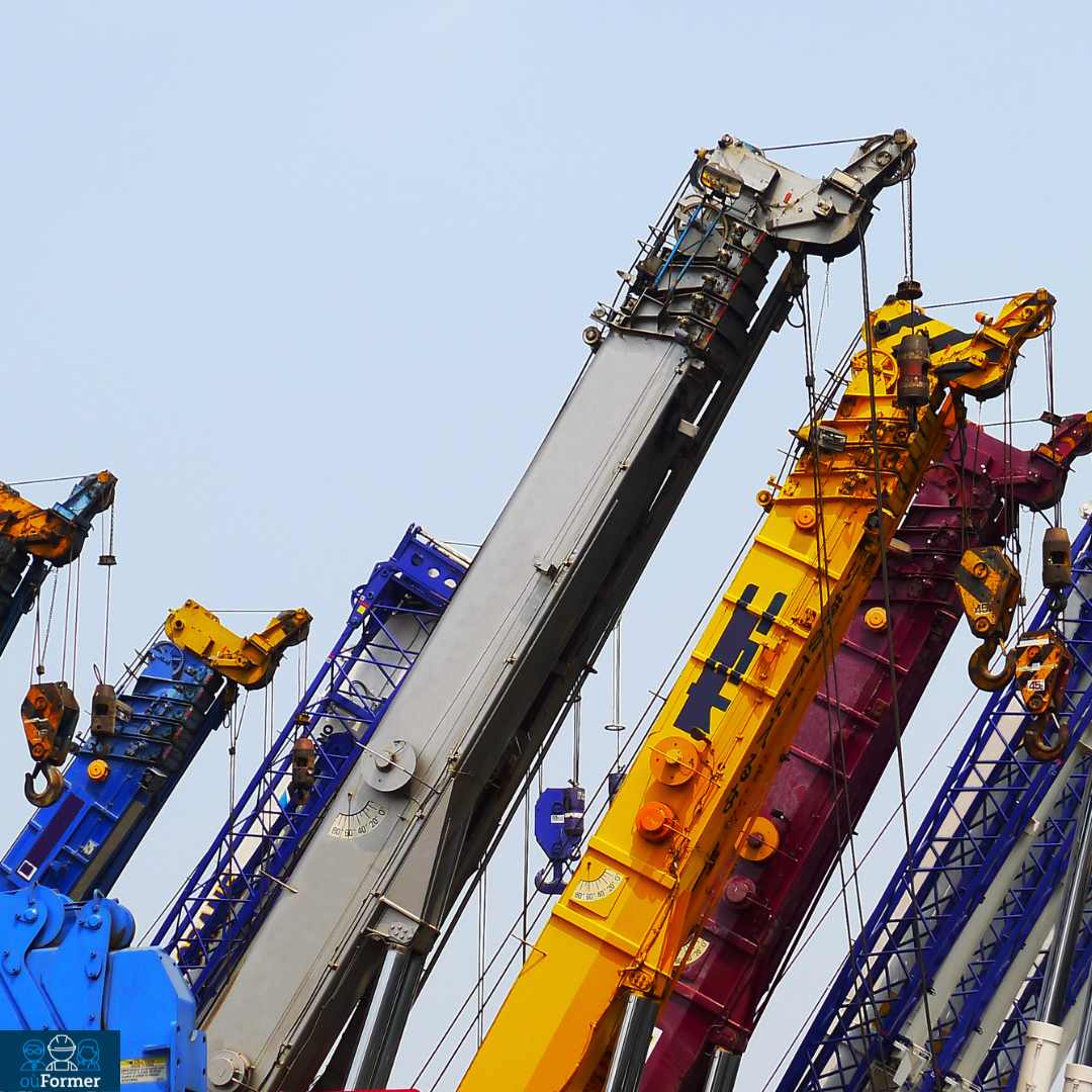Grue télescopique, grue treillis ou grue sur camion : quelles différences ?